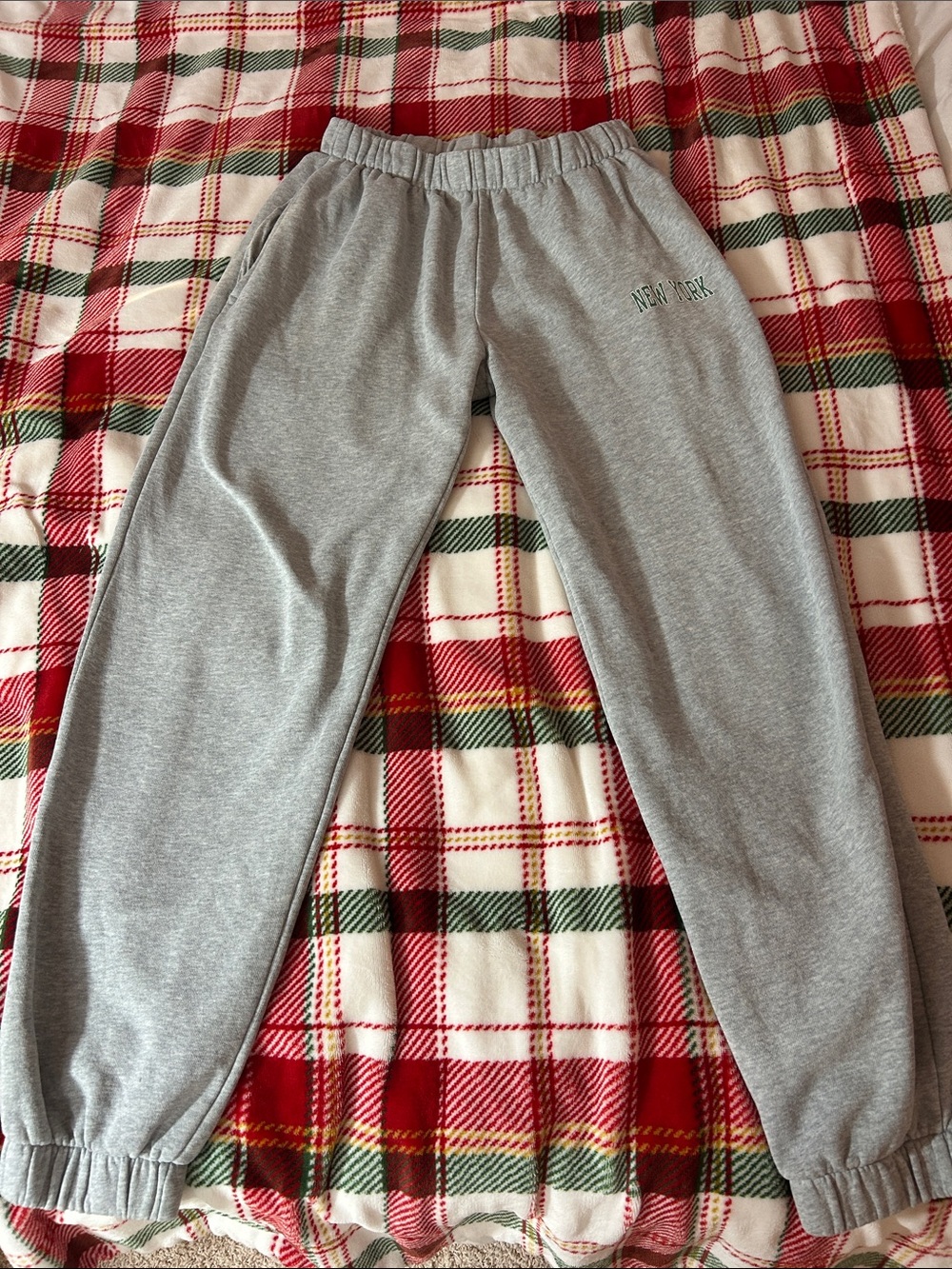 Brandy Melville Light Gray 'New York' Sweatpants